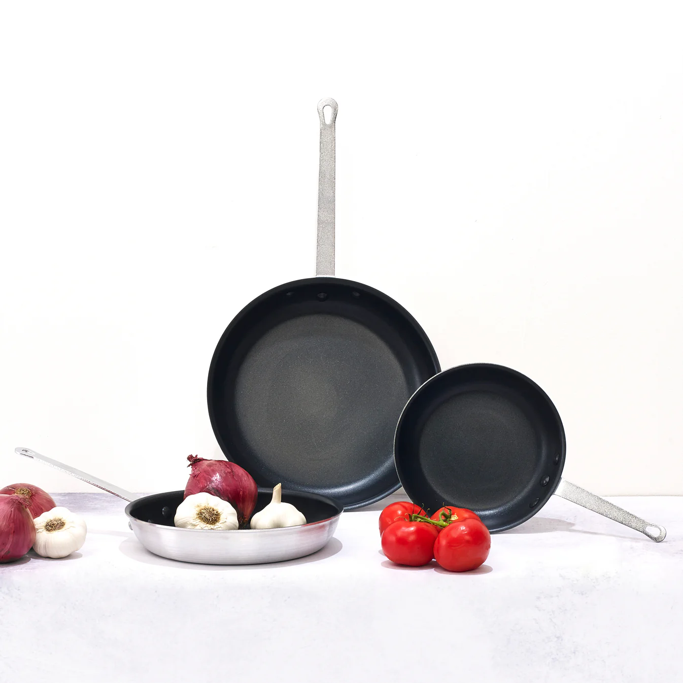Winco Gladiator™ Excalibur® Non-Stick Aluminum Fry Pans - Image 2