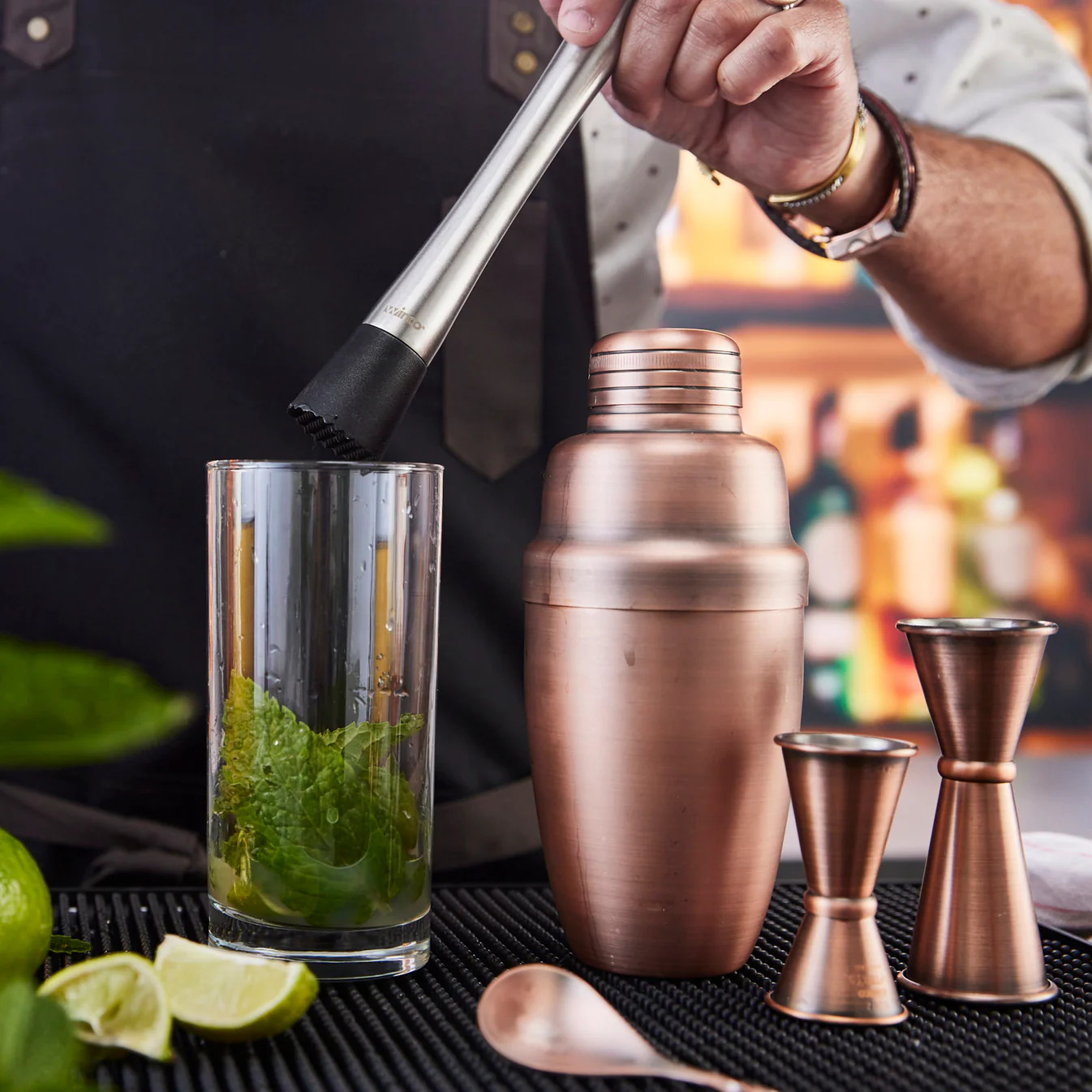 Winco BASS-16AC Antique Copper Shaker Set, 16 oz - Image 3